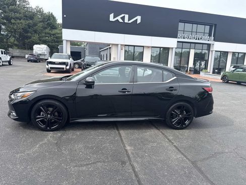 Used 2022 Nissan Sentra SR FWD image 2