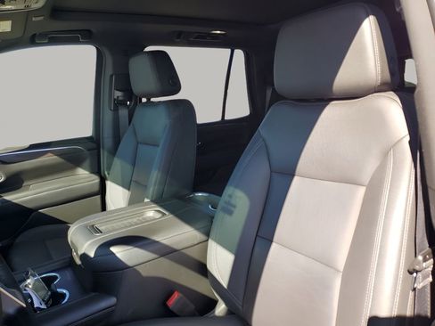 Used 2023 Chevrolet Tahoe Z71 w/ Luxury Package image 31