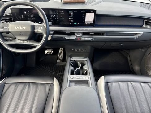 Certified 2024 Kia EV9 GT-Line AWD/4WD image 17