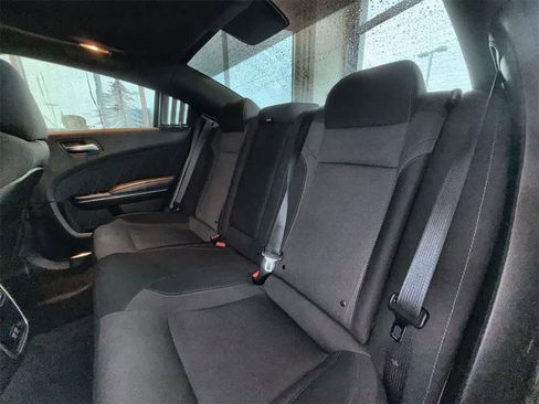 Used 2018 Dodge Charger R/T image 13