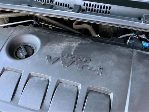 Used 2017 Toyota Corolla XLE FWD image 33