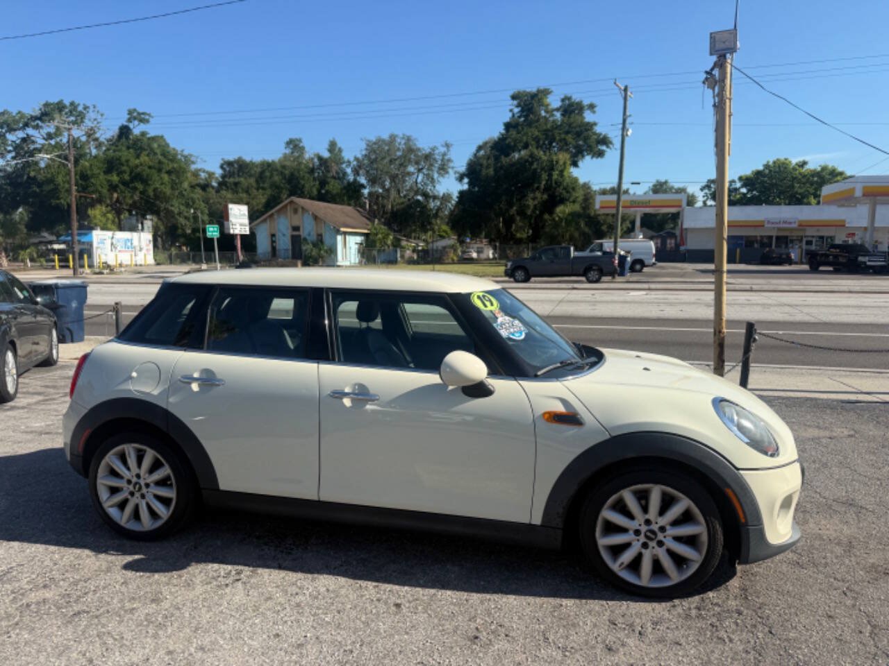 Used 2019 MINI Cooper 4-Door Hardtop FWD image 6