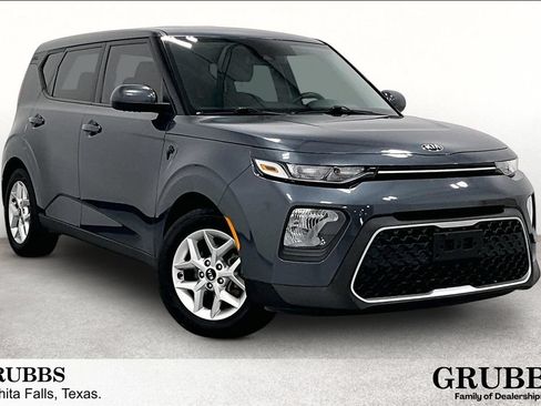 Used 2020 Kia Soul S FWD image 1
