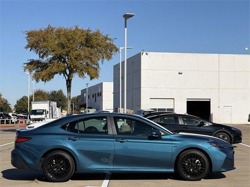 Certified 2025 Toyota Camry LE image 3