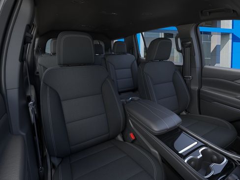 New 2026 Chevrolet Traverse LT w/ Driver Confidence Package FWD image 40