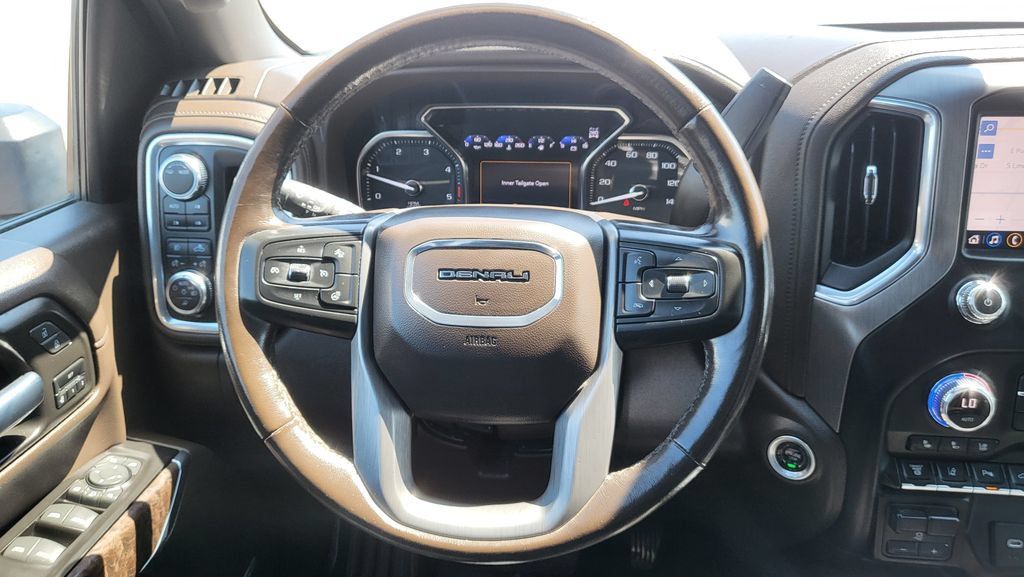 Used 2022 GMC Sierra 2500 Denali w/ Denali Ultimate Package AWD/4WD image 31