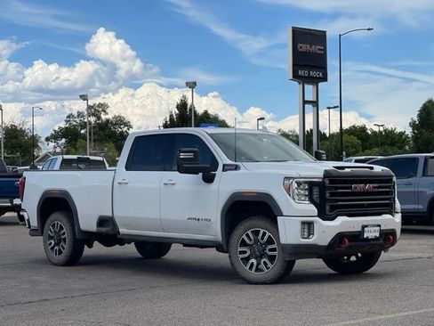 Used 2022 GMC Sierra 3500 AT4 w/ AT4 Premium Plus Package AWD/4WD image 2