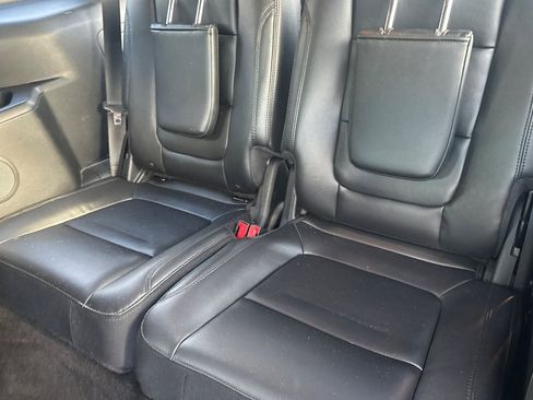 Used 2016 Ford Explorer XLT w/ Equipment Group 202A image 16