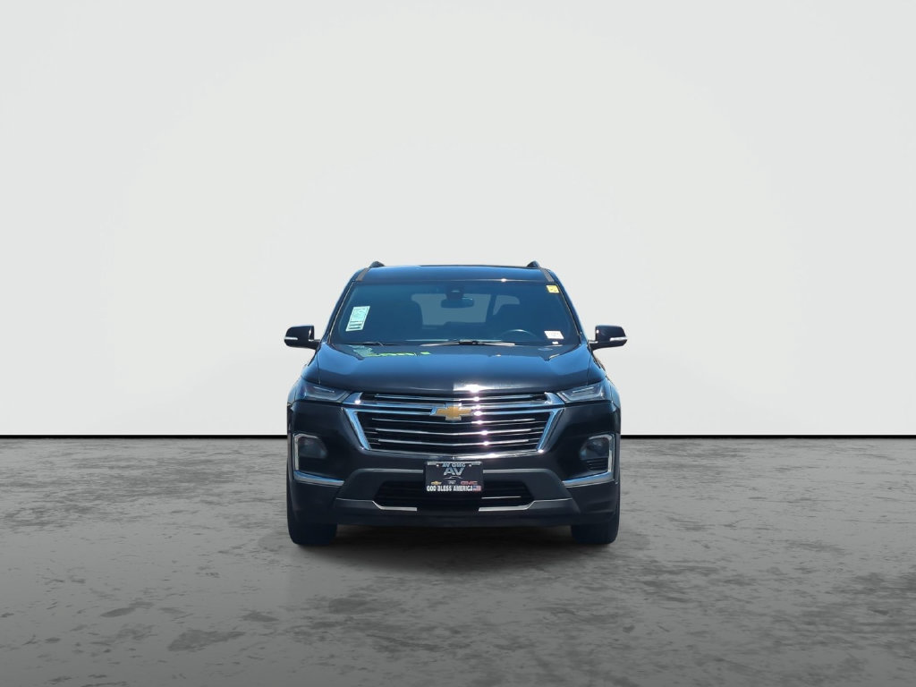 Used 2023 Chevrolet Traverse LT FWD image 3