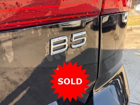 Certified 2023 Volvo XC60 B5 Plus w/ Protection Package Premier image 9