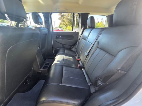 Used 2011 Jeep Liberty Sport image 14