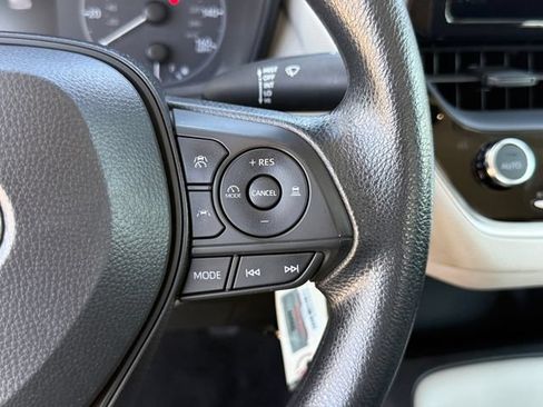 Used 2024 Toyota Corolla LE FWD image 17