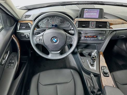 Used 2014 BMW 320i Sedan RWD image 21