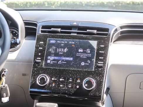 Used 2023 Hyundai Tucson SE FWD image 18