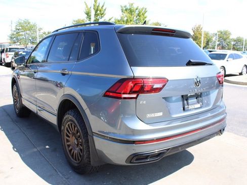 Used 2022 Volkswagen Tiguan SE R-Line image 5