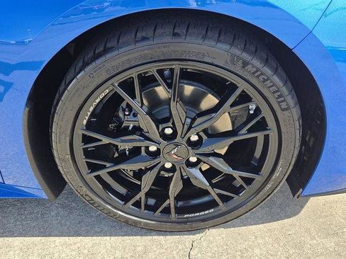Used 2024 Chevrolet Corvette Stingray Coupe w/ 1LT RWD image 15