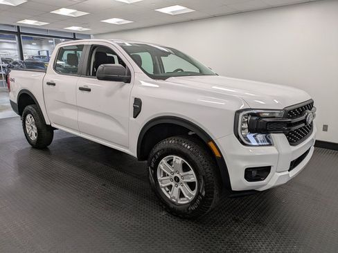 Used 2024 Ford Ranger XL image 3