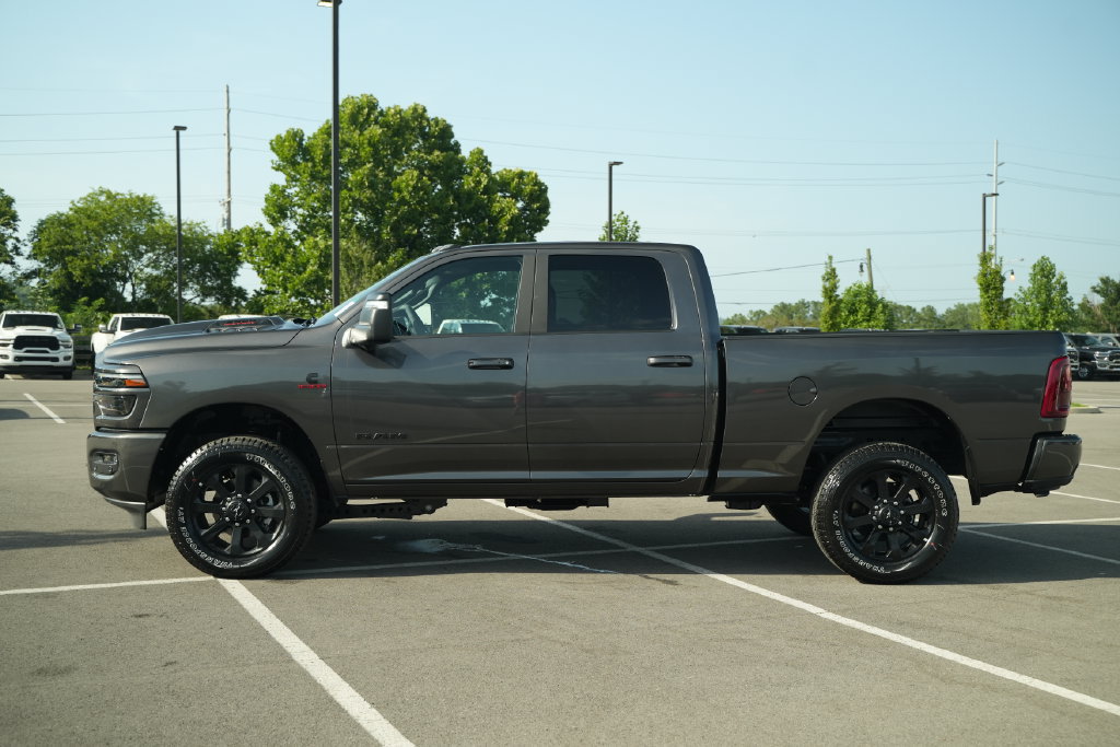 New 2026 RAM 2500 Laramie w/ Night Edition AWD/4WD image 4