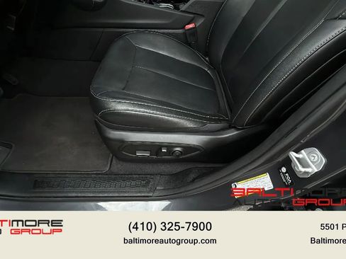 Used 2022 Jeep Grand Cherokee L Limited AWD/4WD image 9
