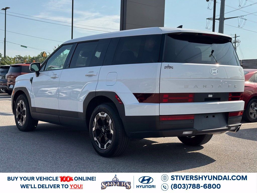 Used 2024 Hyundai Santa Fe SE FWD image 11
