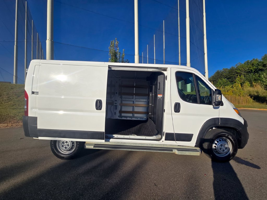 Used 2025 RAM ProMaster 2500 w/ U-Haul Equipment Group FWD image 5