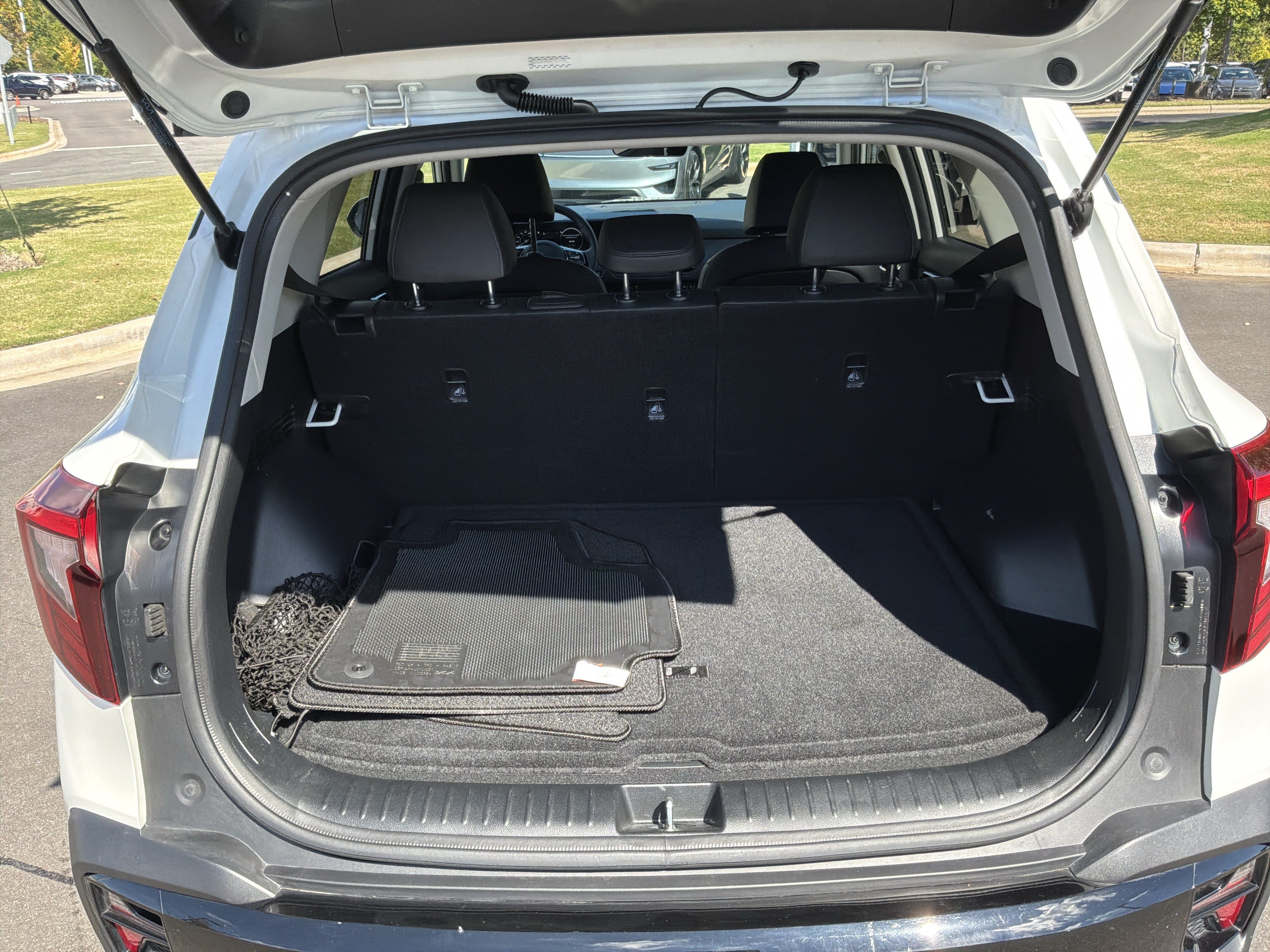 Used 2024 Kia Seltos EX FWD image 31