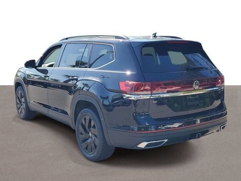 New 2026 Volkswagen Atlas SE FWD image 3