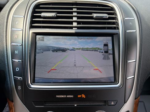 Used 2019 Lincoln Nautilus Reserve AWD/4WD image 26