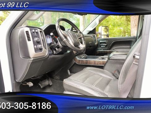 Used 2016 GMC Sierra 2500 Denali w/ Duramax Plus Package AWD/4WD image 12