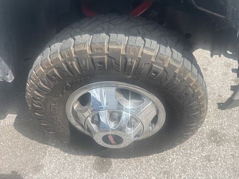 Used 2011 GMC Sierra 3500 SLE image 9