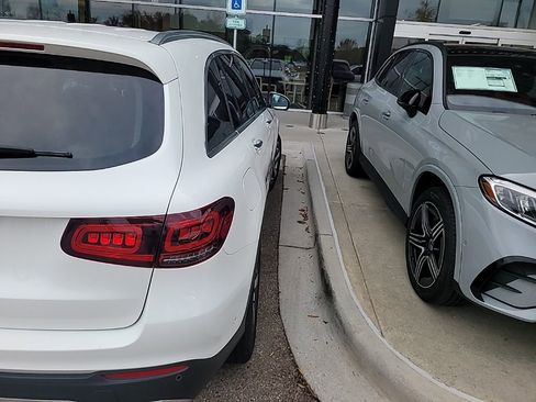 Certified 2022 Mercedes-Benz GLC 300 image 7