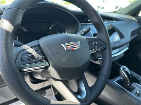 Used 2022 Cadillac XT4 Sport w/ Comfort Package image 14
