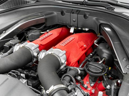 Certified 2022 Ferrari Roma image 47