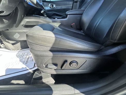 Used 2025 Kia Sorento S FWD image 18