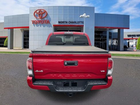 Used 2023 Toyota Tacoma Limited image 8