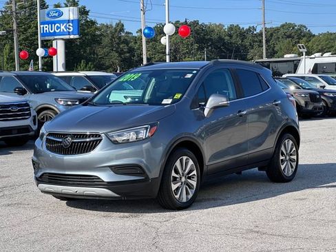 Used 2019 Buick Encore Preferred FWD image 3