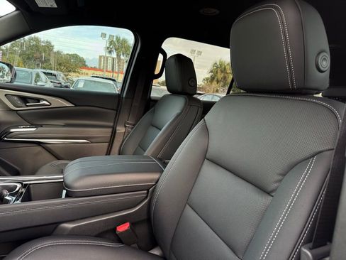 New 2026 Chevrolet Traverse LT image 27