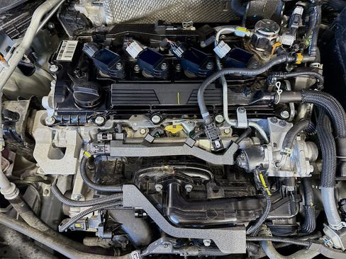 Used 2024 Toyota Corolla LE image 38