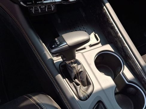 Used 2025 Dodge Durango R/T AWD/4WD image 17