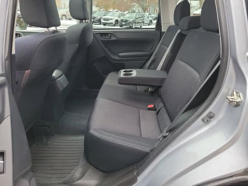 Used 2018 Subaru Forester 2.5i Premium w/ All-Weather Package image 30