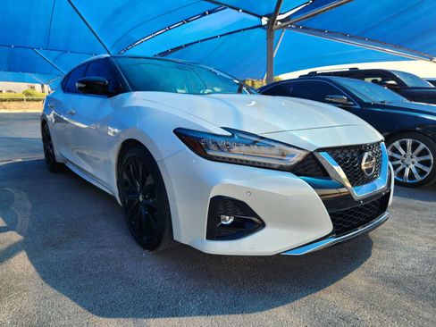 Used 2020 Nissan Maxima SR w/ Illumination Package FWD image 2