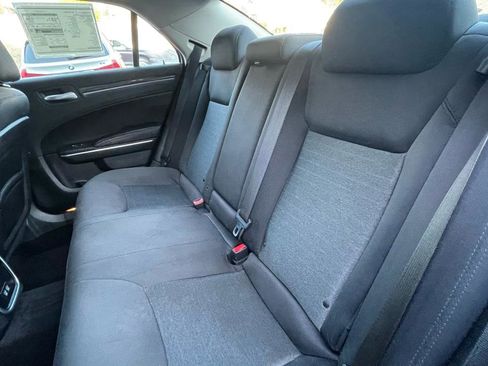 Used 2018 Chrysler 300 Touring w/ Sport Appearance Package image 21