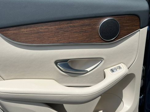 Certified 2022 Mercedes-Benz GLC 300 4MATIC image 37