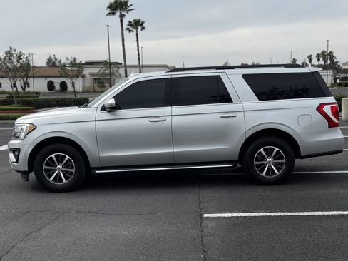 Used 2018 Ford Expedition Max XLT w/ Equipment Group 202A image 6