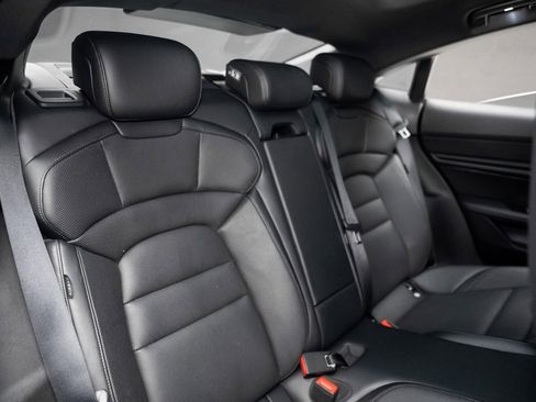 Used 2022 Porsche Taycan image 61