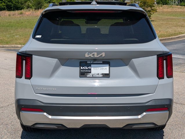 Used 2025 Kia Sorento S w/ Panoramic Sunroof Package FWD image 18