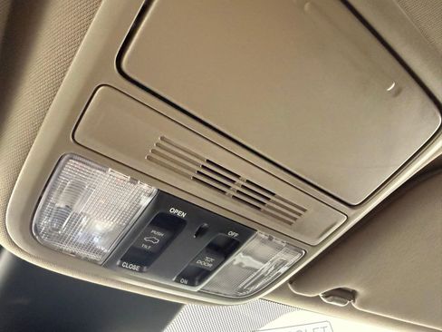 Used 2023 Honda Odyssey EX-L image 28