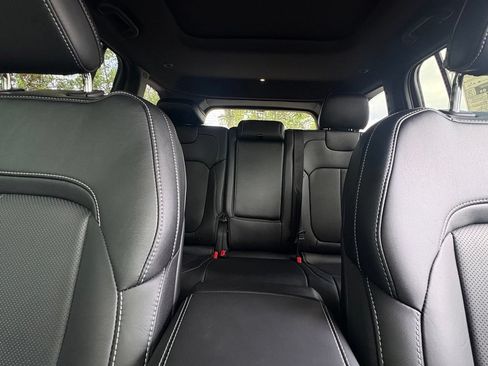 New 2026 Jeep Grand Cherokee L 2WD image 24