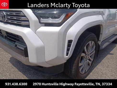 Used 2025 Toyota 4Runner Limited AWD/4WD image 9