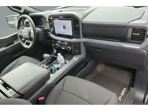 Used 2025 Ford F150 XLT w/ Equipment Group 302A MID RWD image 17